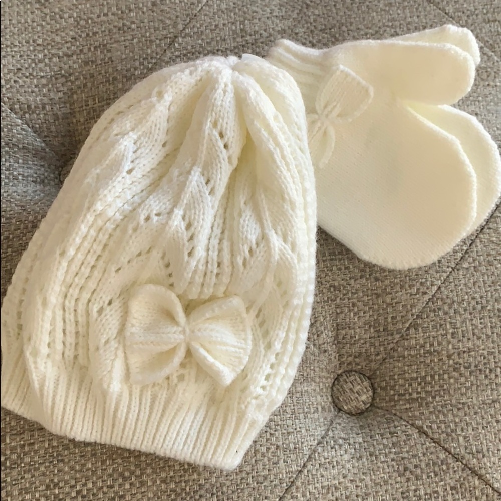 Hat & gloves